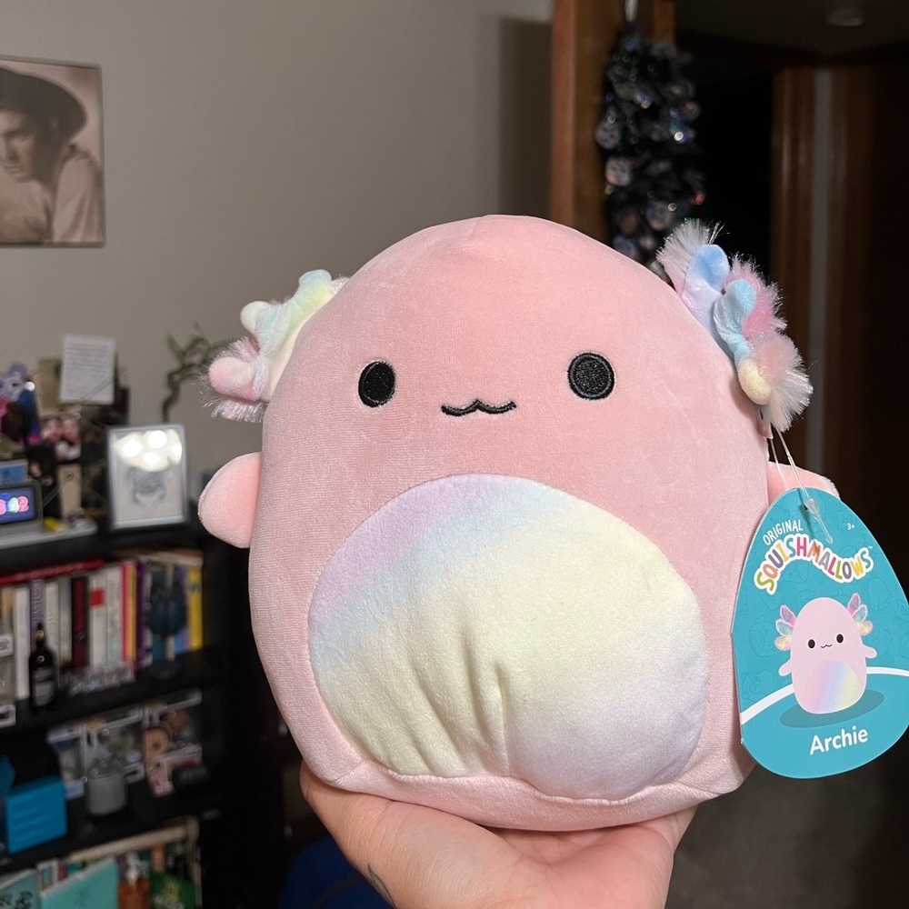 NWT Archie Squishmallow 8 inch